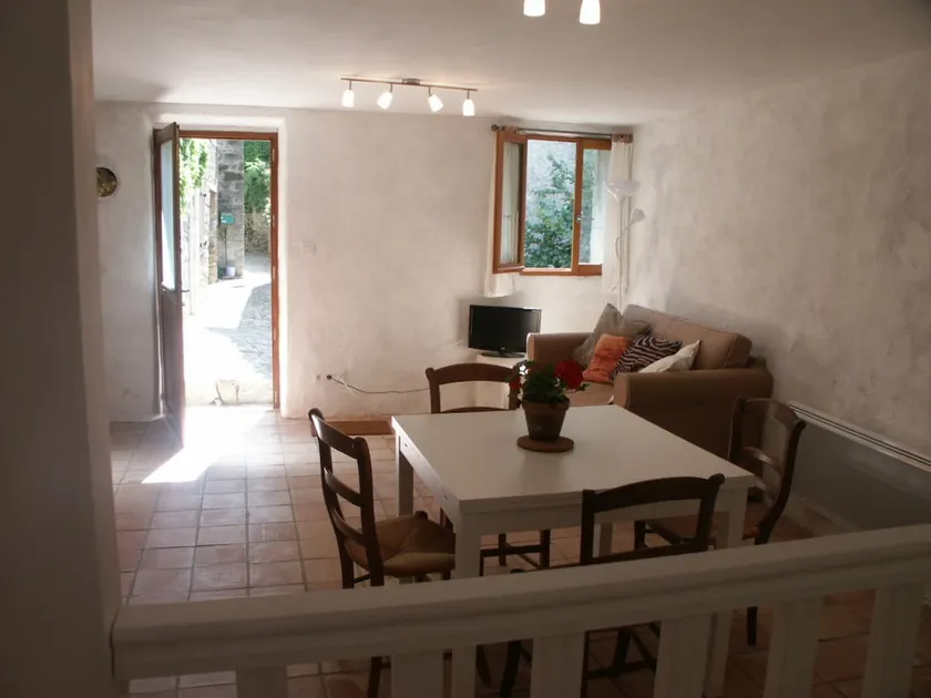 Apartment in historic village - Image 1