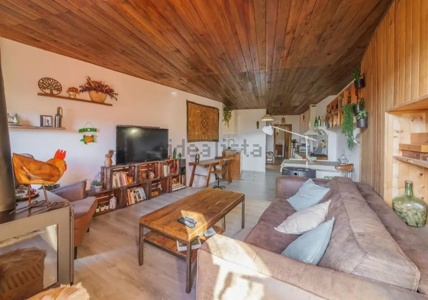 Can Mieta, a refuge in the Vall d'en Bas - Image 1