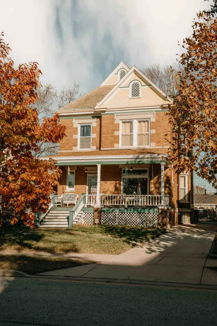 Historic Michigan City Home by beach, dunes & pubs - Image 1