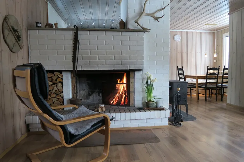 Cozy cabin with a great view of the pond - Image 1