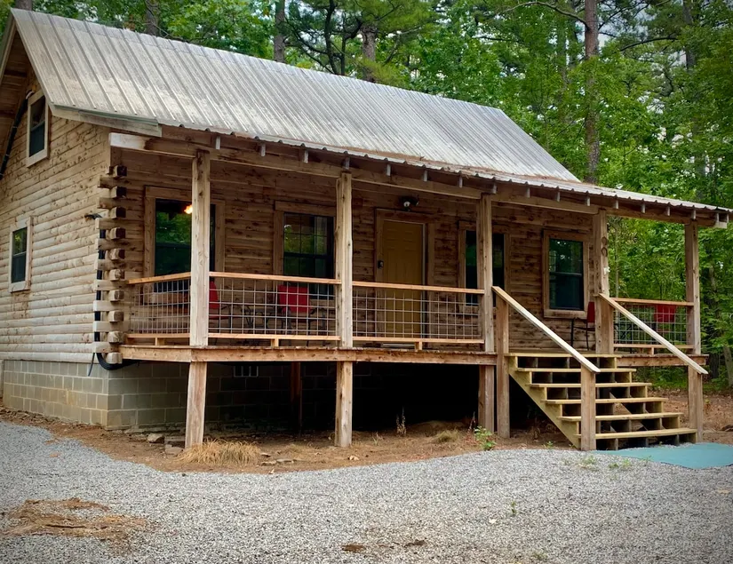 Red Fox Cabin - Image 1