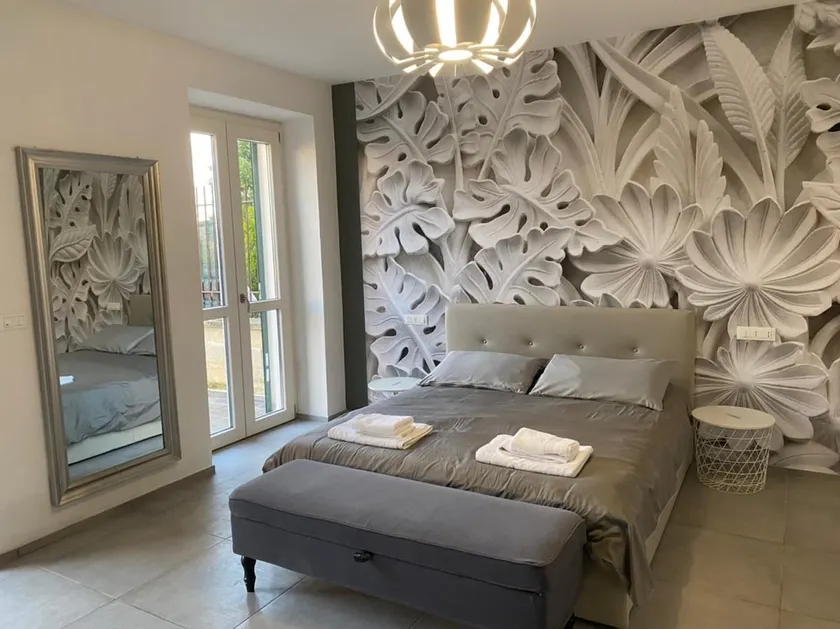 Complete country house in a strategic location - Image 1