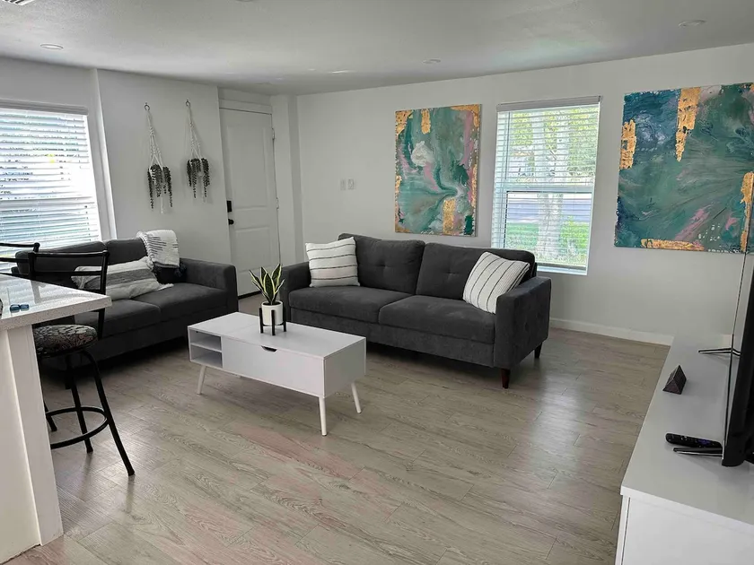 Cozy Apartment - Image 1