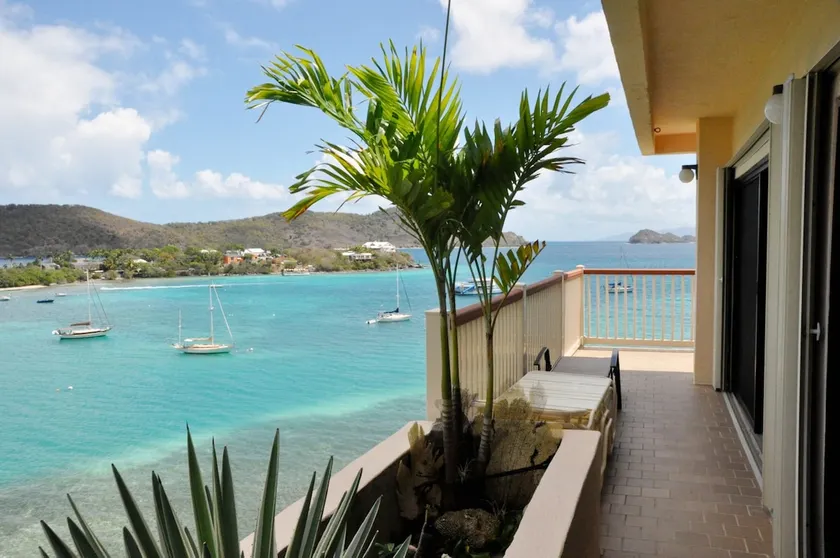 Oceanfront Apt with Panoramic Views - Image 1
