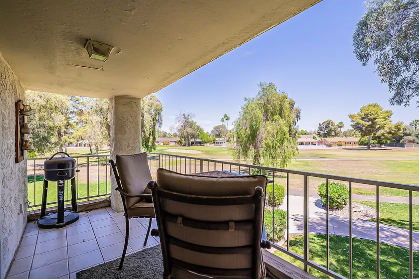 Cozy 2 bedroom Condo with Golf Course views - Image 1