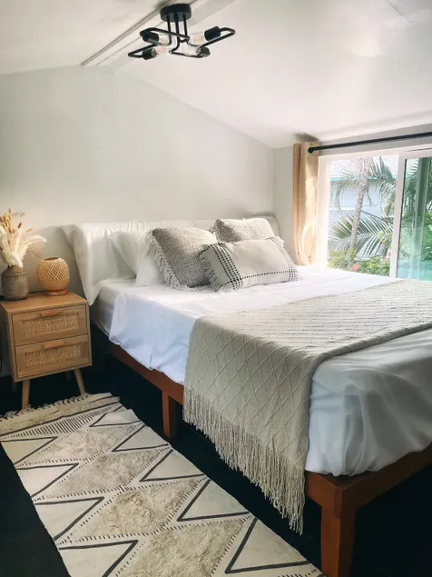 North shore Studio with sauna! - Walk to beach! - Image 1