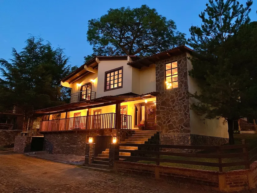 Luxury Cabin in Residential Development - Image 1