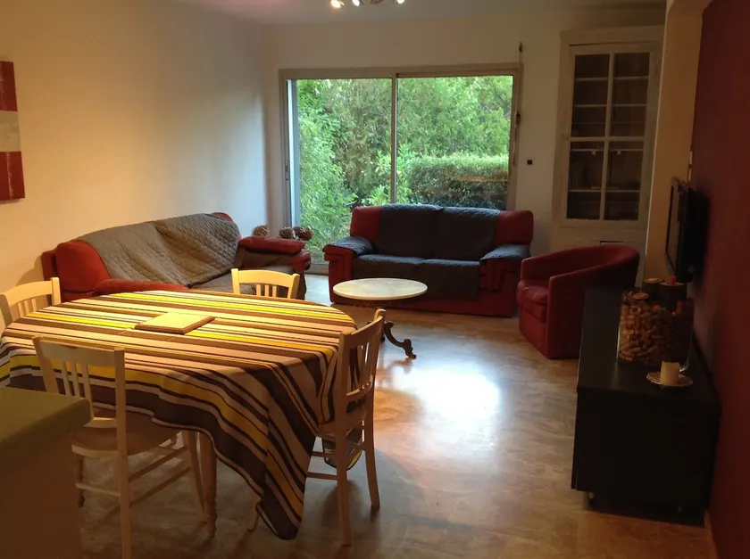 Lous esclos - Image 1