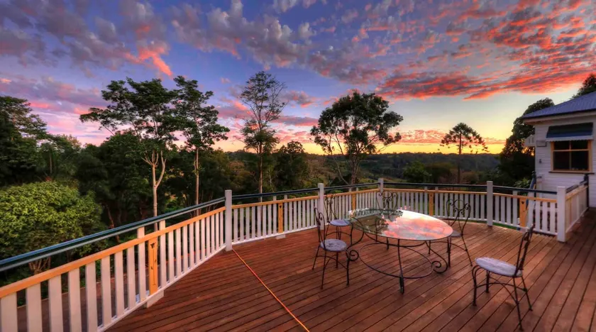The Falls Montville Superb Queenslander Manor - Image 1