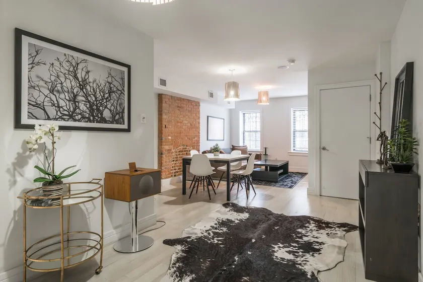 Brownstone Garden Floor Apartment - Image 1