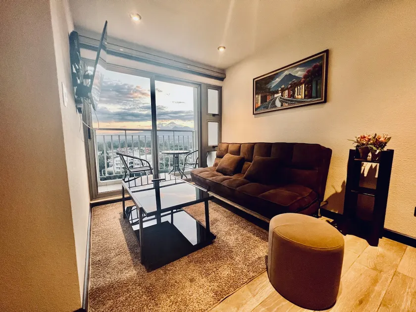 Z11 Luxury Apt. Near airport and with Ping pong - Image 1