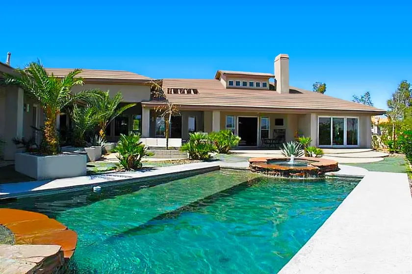 Licensed Luxury Estate with Amazing Strip Views! - Image 1