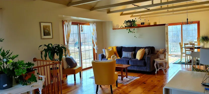 Faye's Farmhouse apartment - Image 1