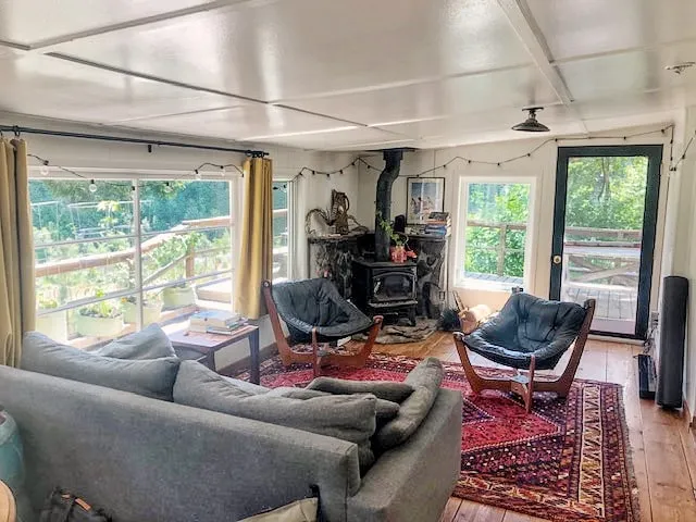 Sweet Little River Cabin in the Trees, HOT TUB!! - Image 1