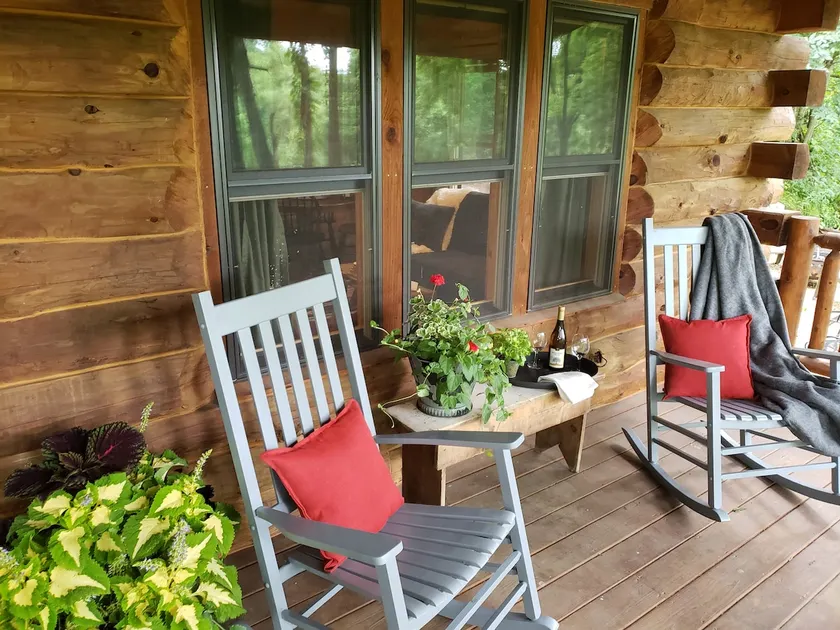 River's Edge cabin LLC - Image 1