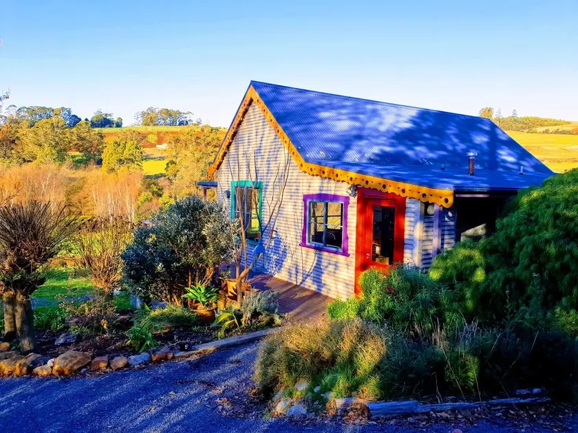 Sunny Retreat at the edge of Forth - Image 1
