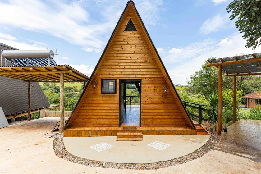 Crystal Cabin with Bathtub – Socorro/Mantiqueira - Image 1