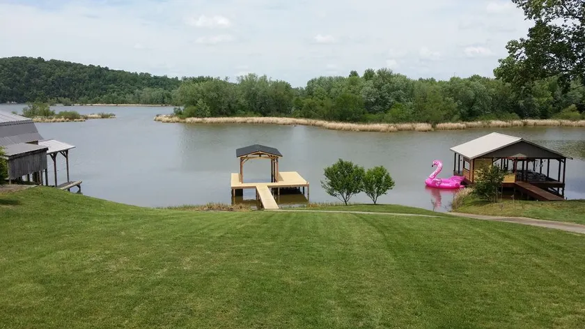 Gorgeous house on the Chickamauga River - Image 1