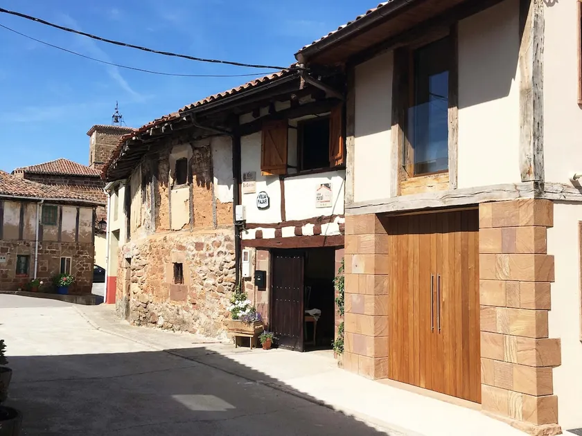 Villapajar, cottage by the river in the Sierra - Image 1