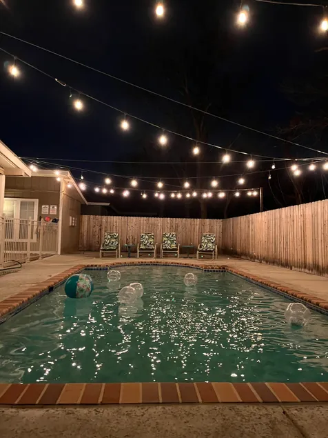 Spurs game on Covered Outdoor TV w/ Putting Green - Image 1