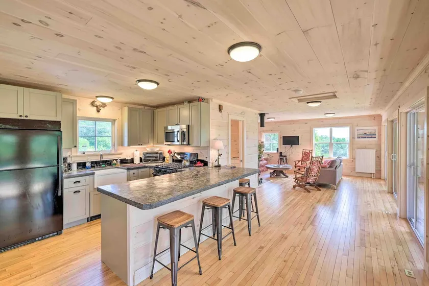 Entire House/Mill/modern vintage on 35 Acre Pond - Image 1