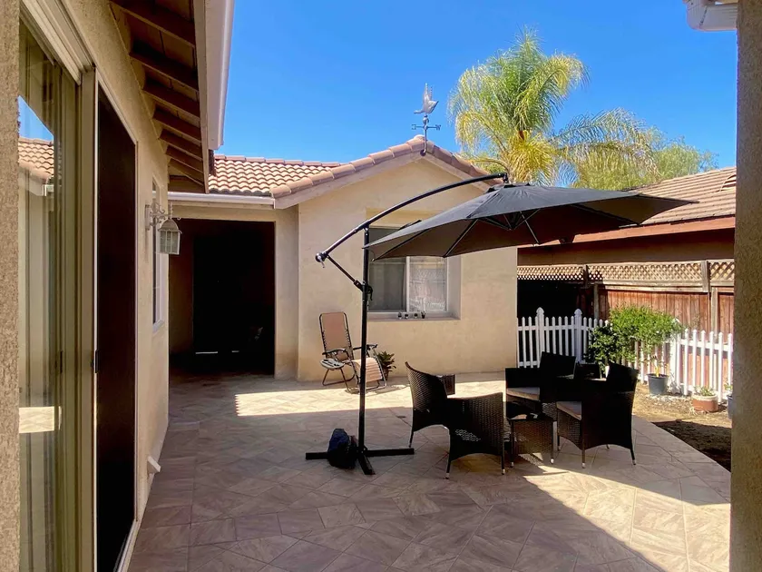 Menifee getaway - Image 1