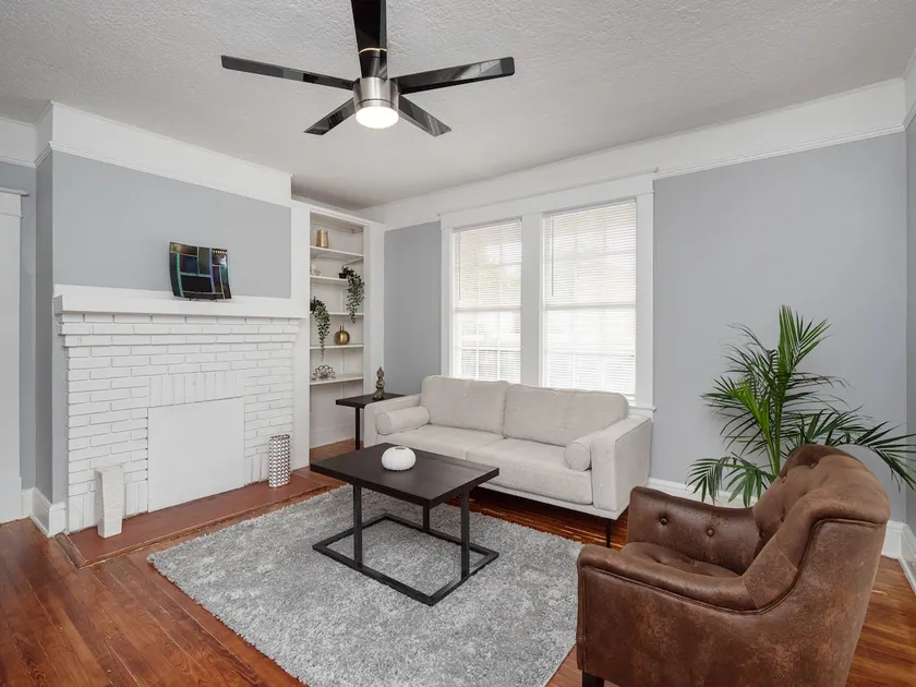 Comfortable and homey 2 bedroom/1 bath - Image 1