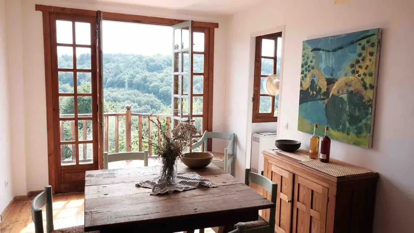 The English hideout - Image 1
