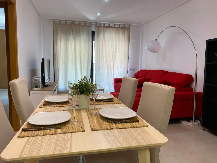 Cosy Beach apartment, all services. Pool + beach - Image 1