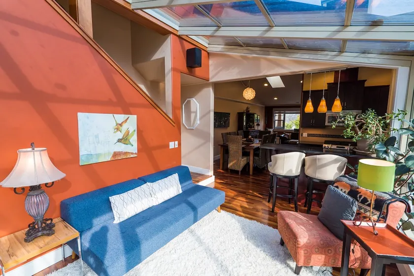 Luxury 4 bdr Parkfront Contemporary - Image 1