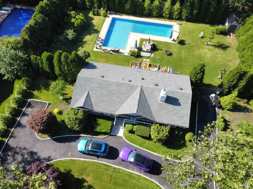 3 bedroom house with heated, salt water pool - Image 1