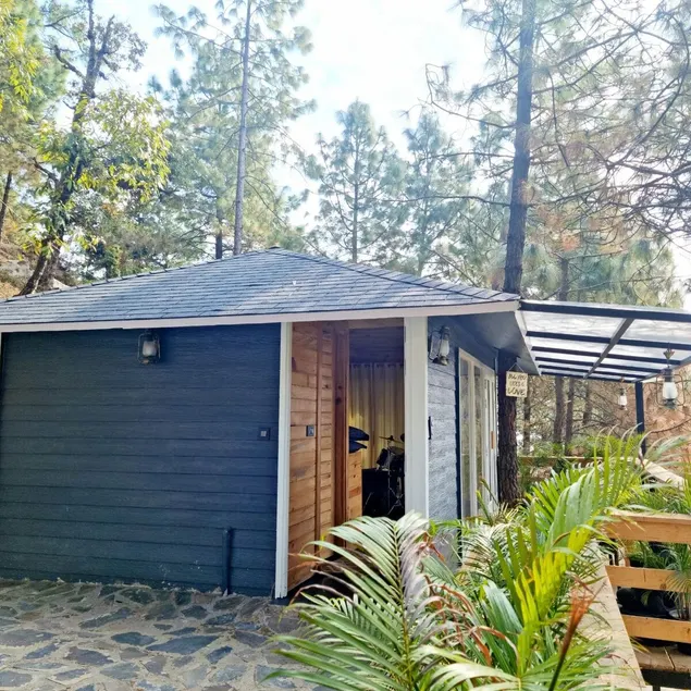 The Woodpecker-Private Cottage by ”The Skydrift ” - Image 1