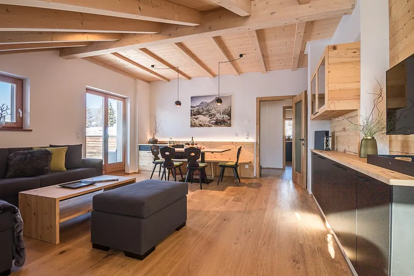 Bellavista Apartment - Image 1