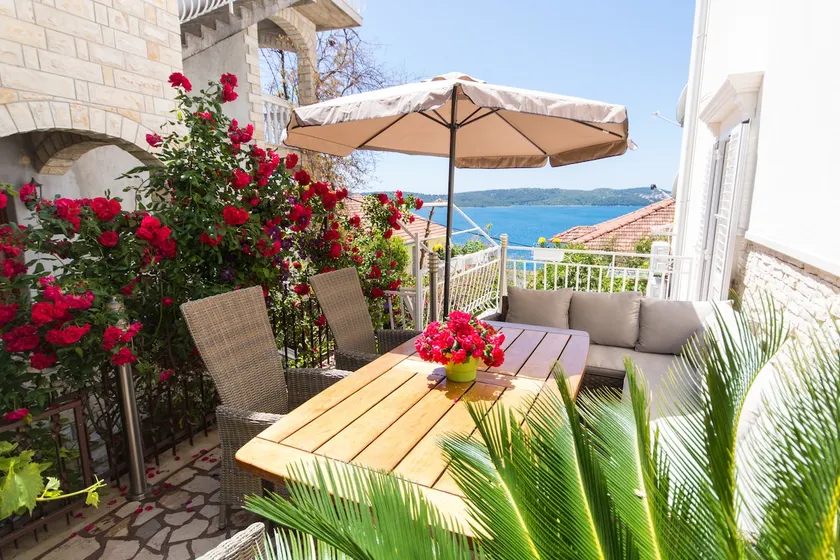 Villa Roza -luxury and comfortable - Image 1
