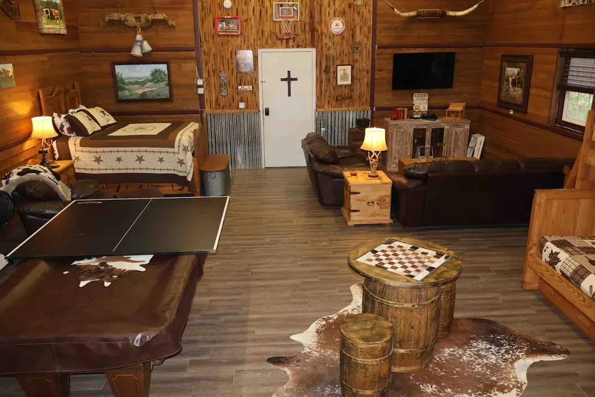 Backwoods BNB in Dripping Springs TX on 23 acres - Image 1