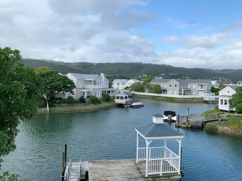 STYLISH LIVING ON THE WATER - DRY MILL THESEN ISLAND - Image 1