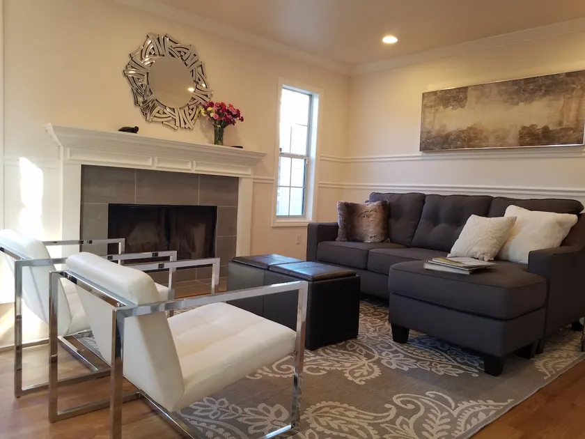 Entire house for families：Steps to beach! - Image 1