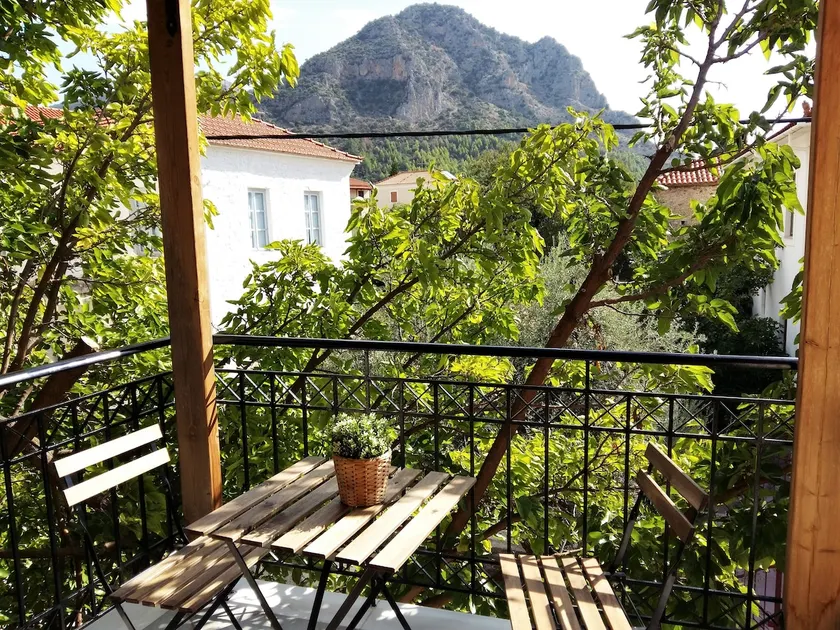 Beautiful maisonette in Leonidio - Image 1