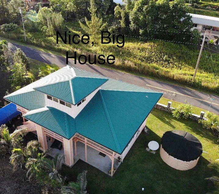 Bella, grande casa vicino a Kehena / Pohoiki Spiagge di sabbia nera e campi di lava. - Image 1