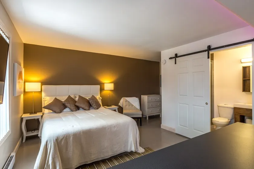 urban apart #1| free parking | 1 BR 2 beds | AC - Image 1