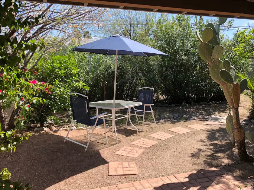 Charming and Updated Guesthouse! - Image 1