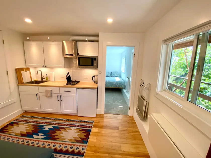 Sunny Studio in Gorgeous North Berkeley Hills - Image 1