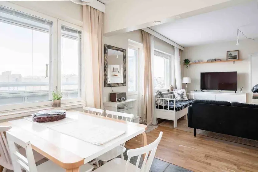 70m2 penthouse + free parking - Image 1