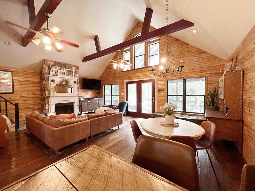 Murphy Lake House - Image 1