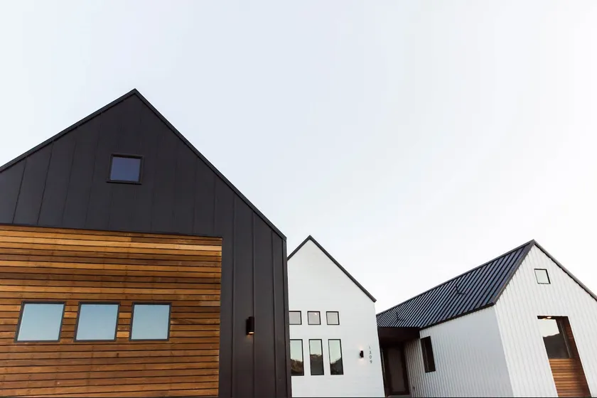 Luxury Scandinavian Modern Farmhouse - Draper - Image 1