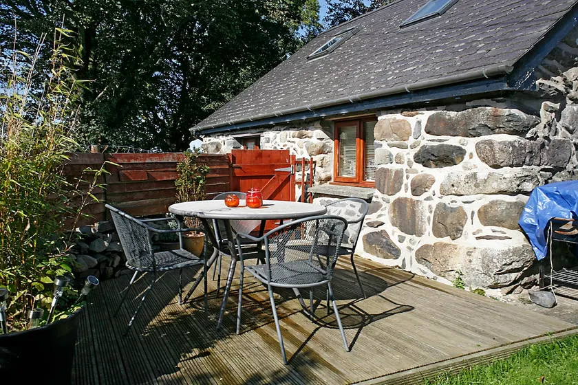 Idyllic Snowdonia C18th Chapel with Mountain Views - Image 1