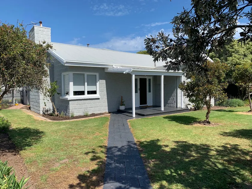 Bright & Comfortable Family Holiday Home! - Image 1
