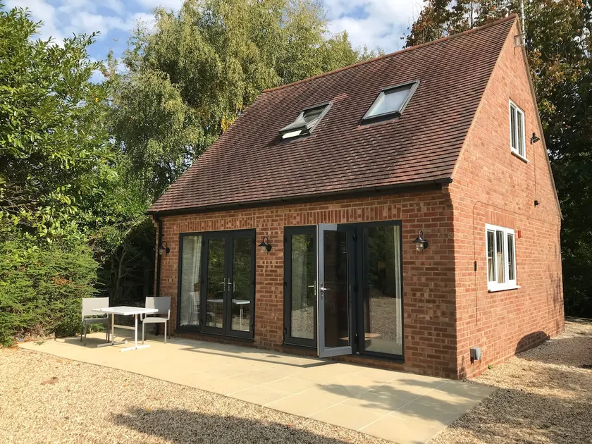 Contemporary Cottage outside South Harting - Image 1