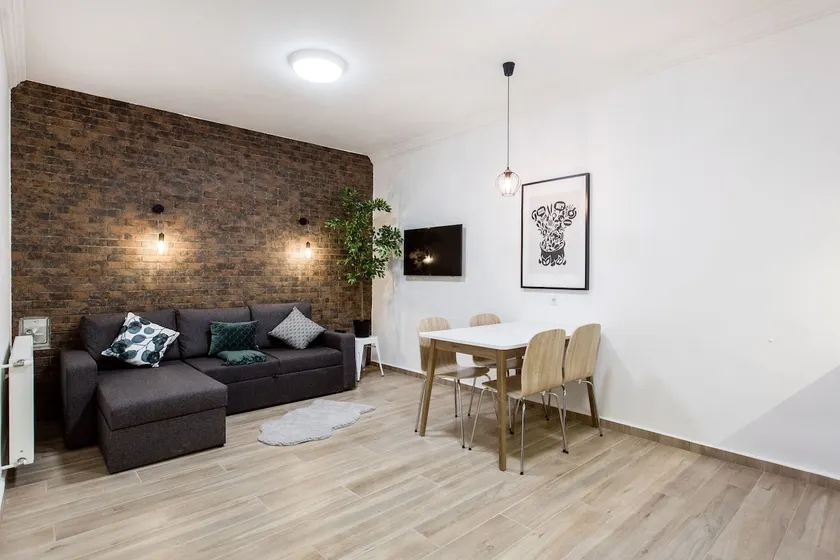 Moderne lejlighed i byens centrum - Image 1