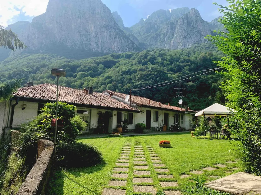Cottage immersed in the countryside - Image 1